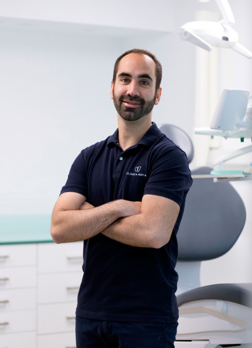 Dr. Rodrigo Cabezón Dr. Rodrigo Cabezón